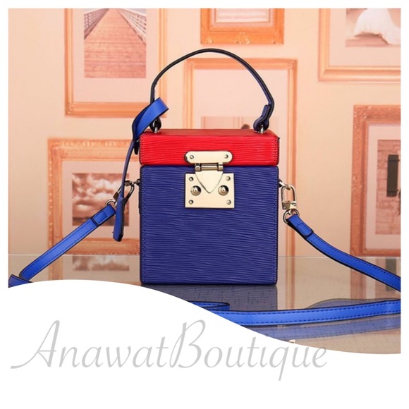 Grace Box Crossbody Handbag - Picture 4 of 12